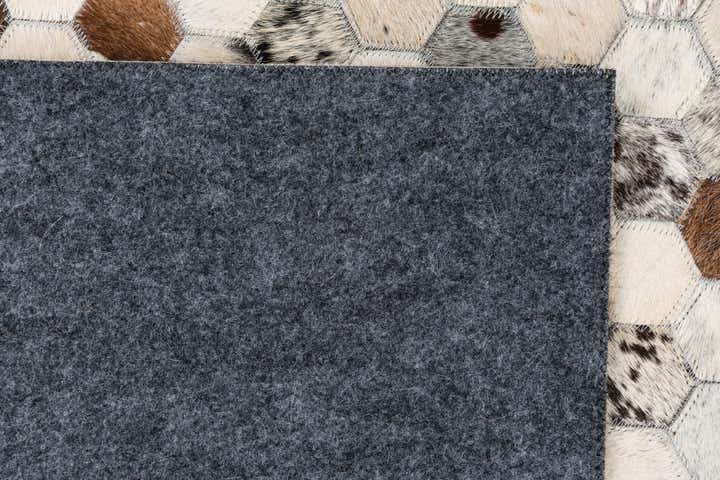 5' 2 x 8' Cowhide Leather Rug