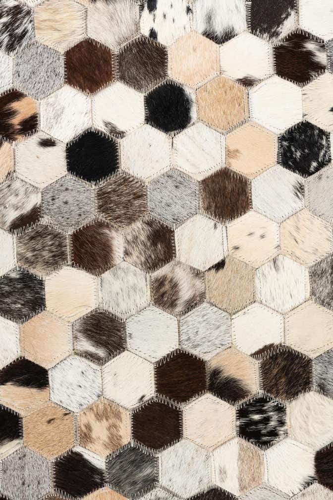 5' 1 x 8' Cowhide Leather Rug