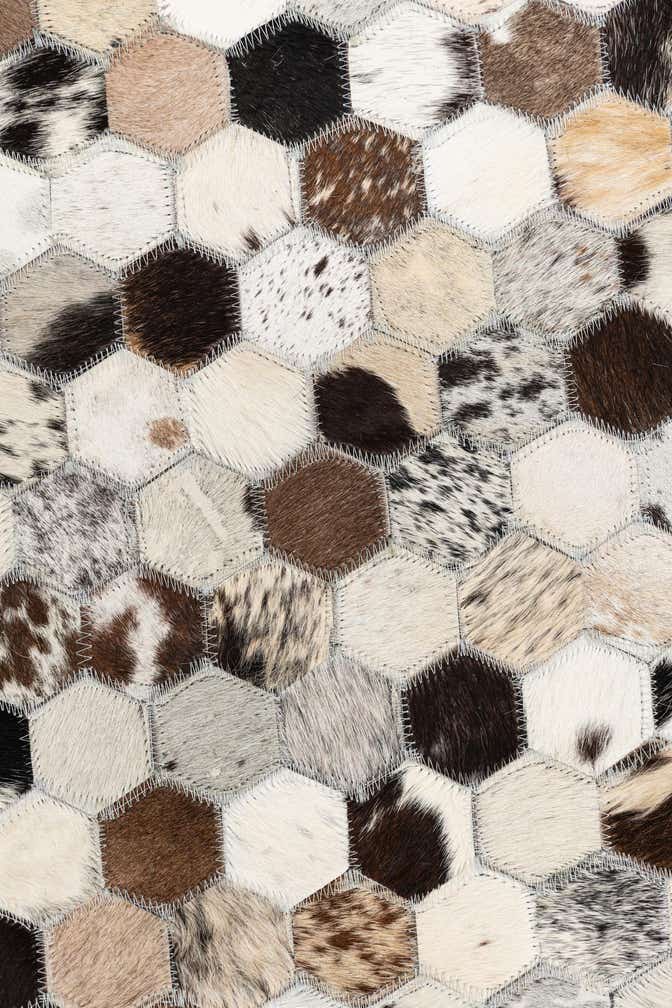 5' 1 x 7' 10 Cowhide Leather Rug