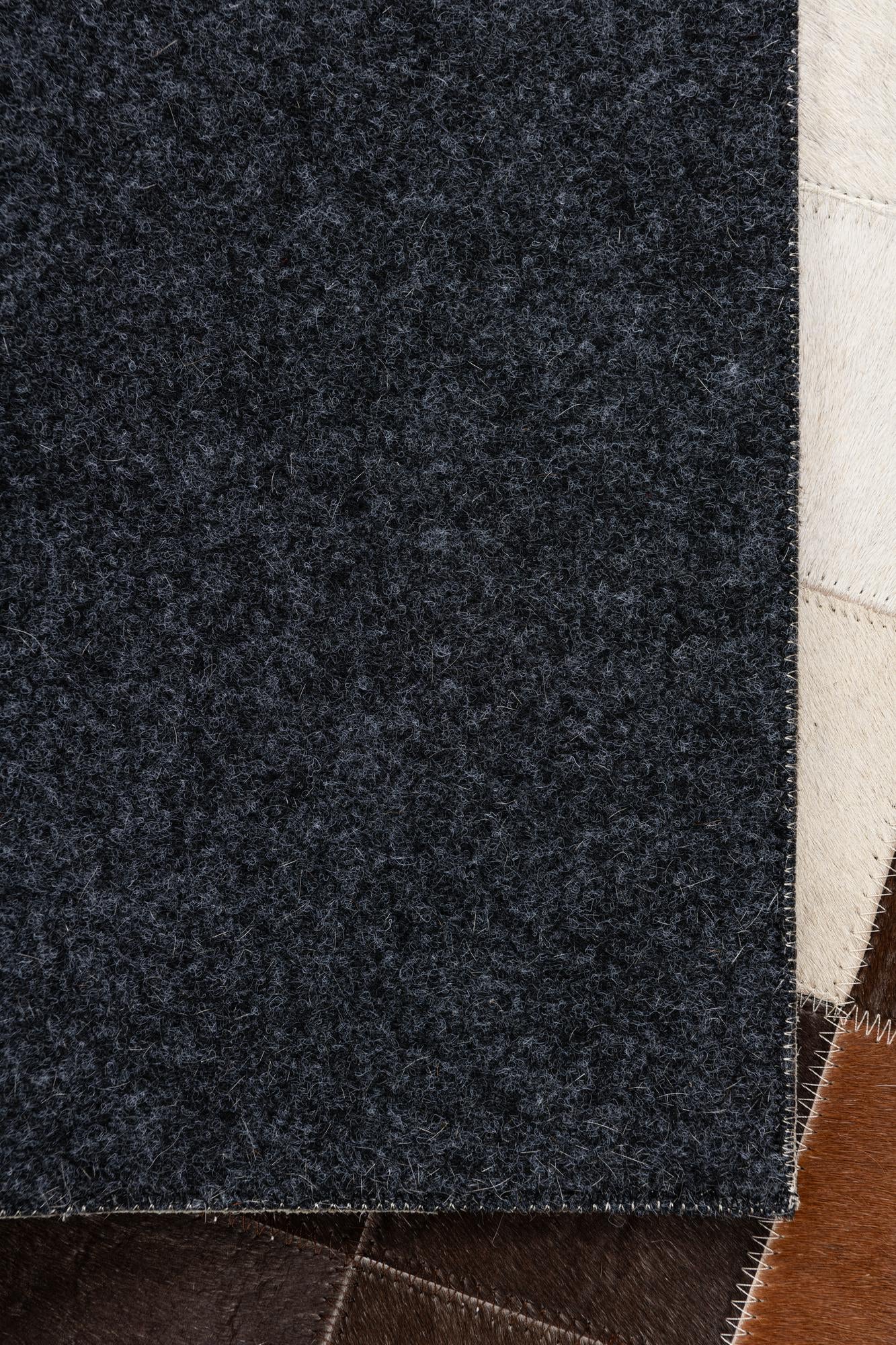5' x 8' Cowhide Leather Rug
