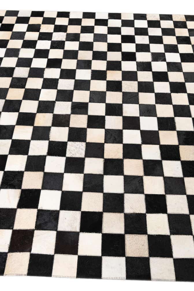 5' x 8' Cowhide Leather Rug