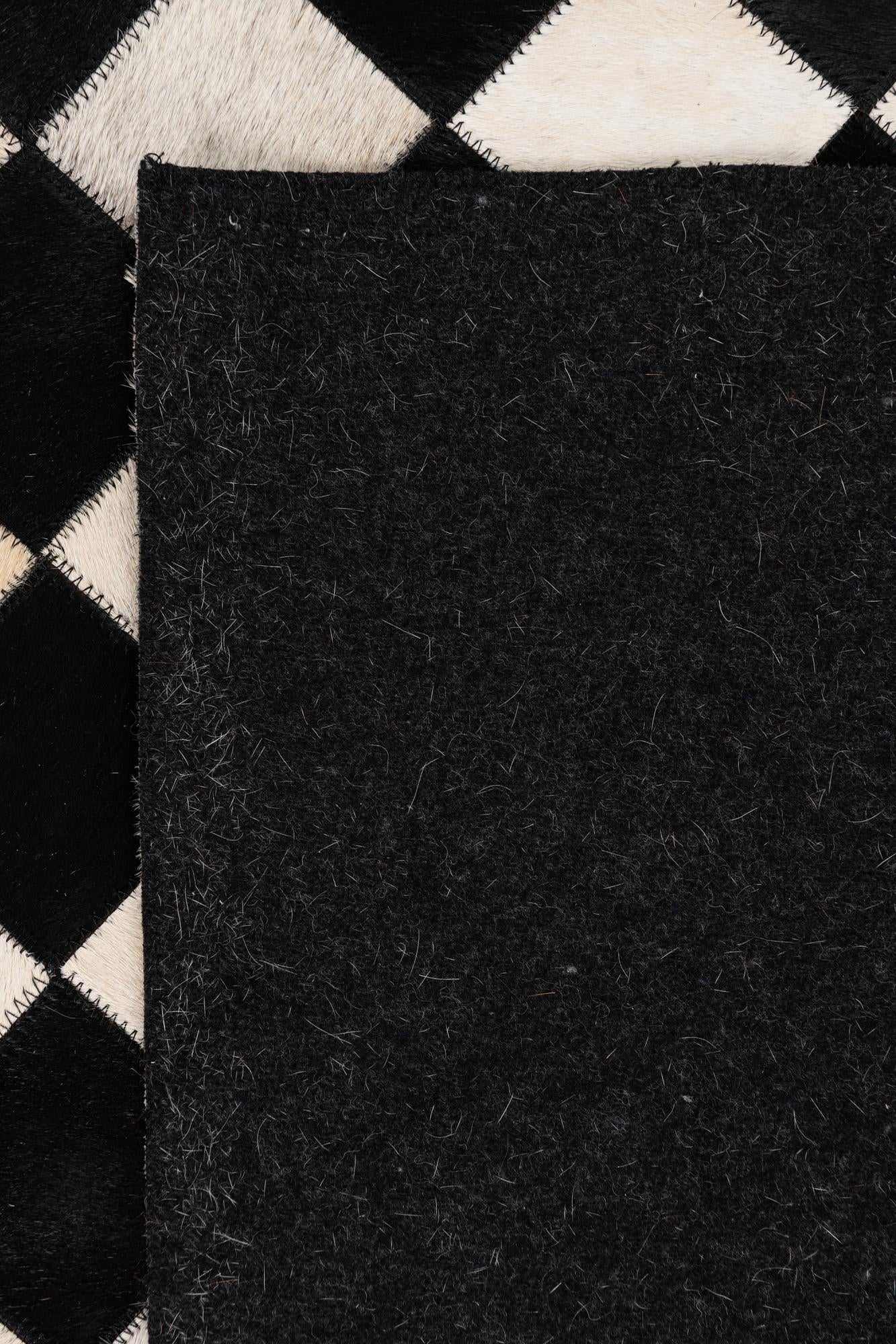 5' x 8' Cowhide Leather Rug