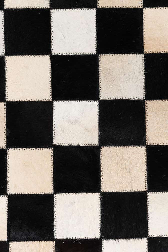 5' x 8' Cowhide Leather Rug
