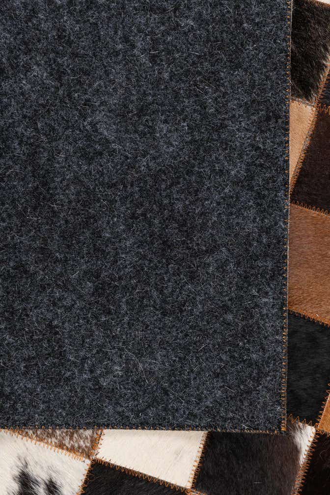 5' x 8' 1 Cowhide Leather Rug