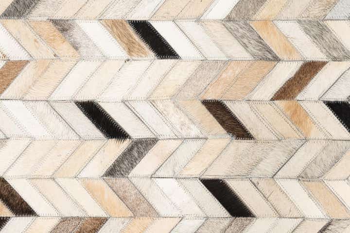 5' x 7' 10 Cowhide Leather Rug