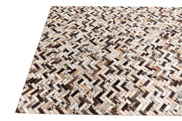 5' 1 x 8' Cowhide Leather Rug