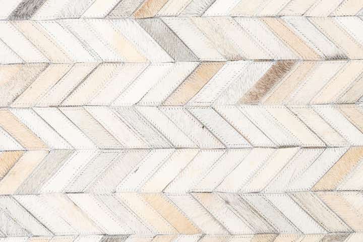 5' x 7' 9 Cowhide Leather Rug