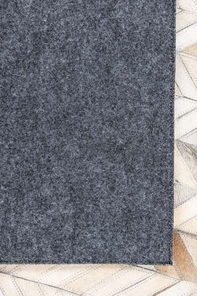 5' x 7' 9 Cowhide Leather Rug