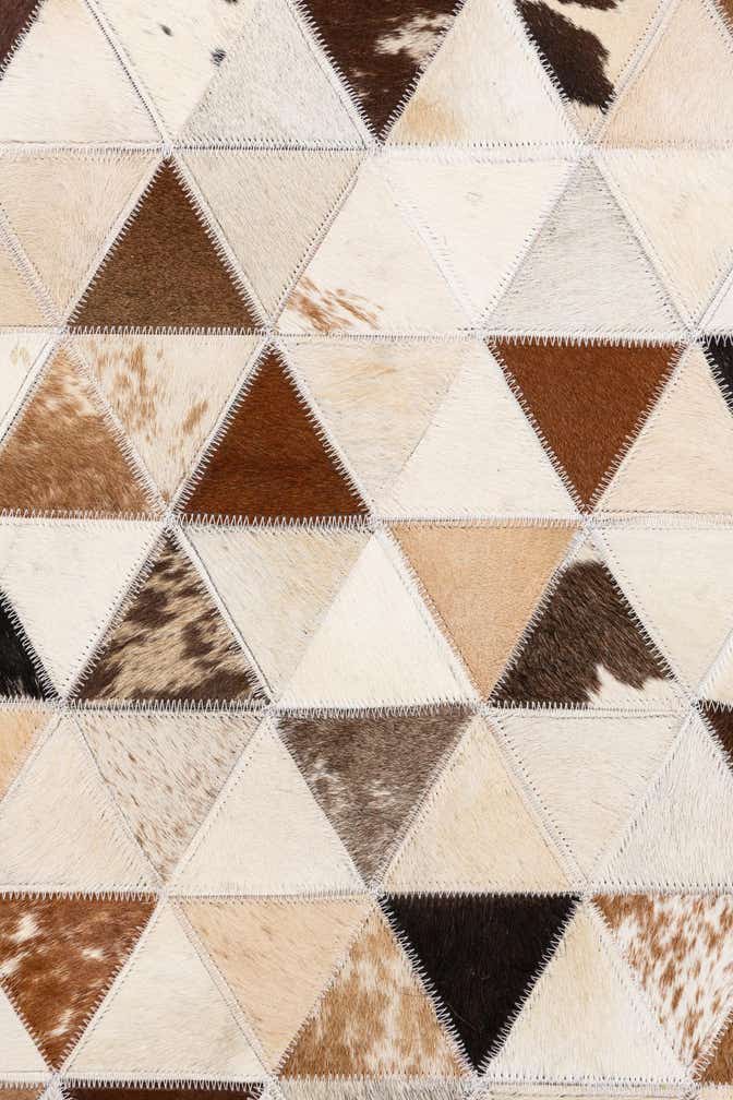 4' 10 x 7' 10 Cowhide Leather Rug