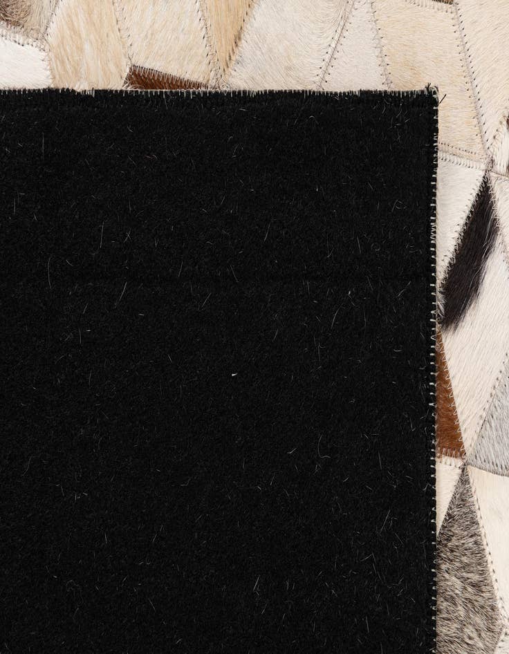 Detail image of 5' x 7' 10 Cowhide Leather Rug