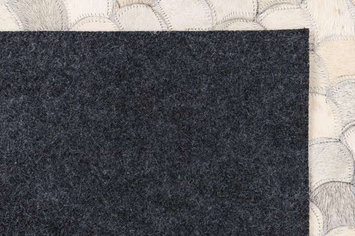 5' x 8' Cowhide Leather Rug