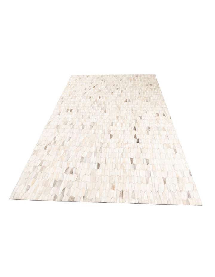 5' 2 x 8' Cowhide Leather Rug