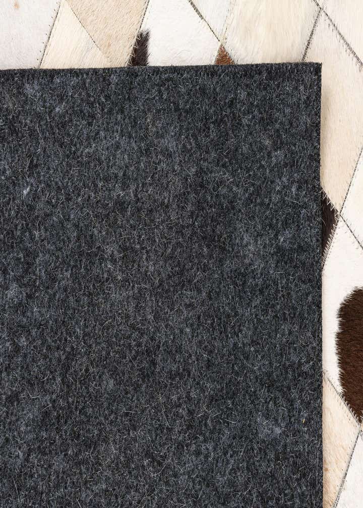 5' x 8' 1 Cowhide Leather Rug