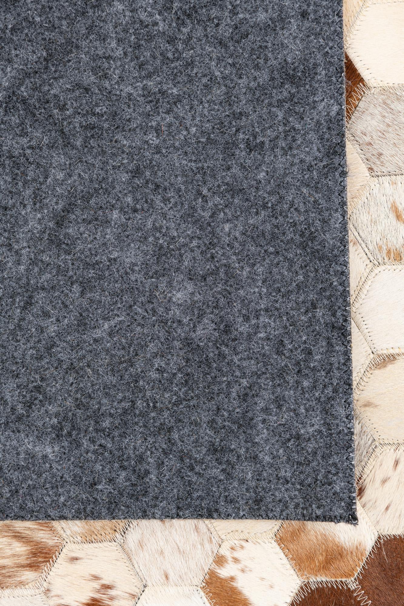 5' 2 x 8' Cowhide Leather Rug