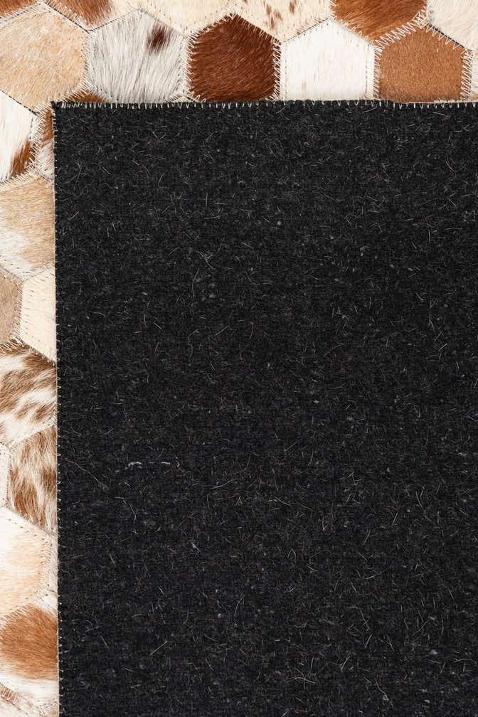 5' 1 x 8' Cowhide Leather Rug