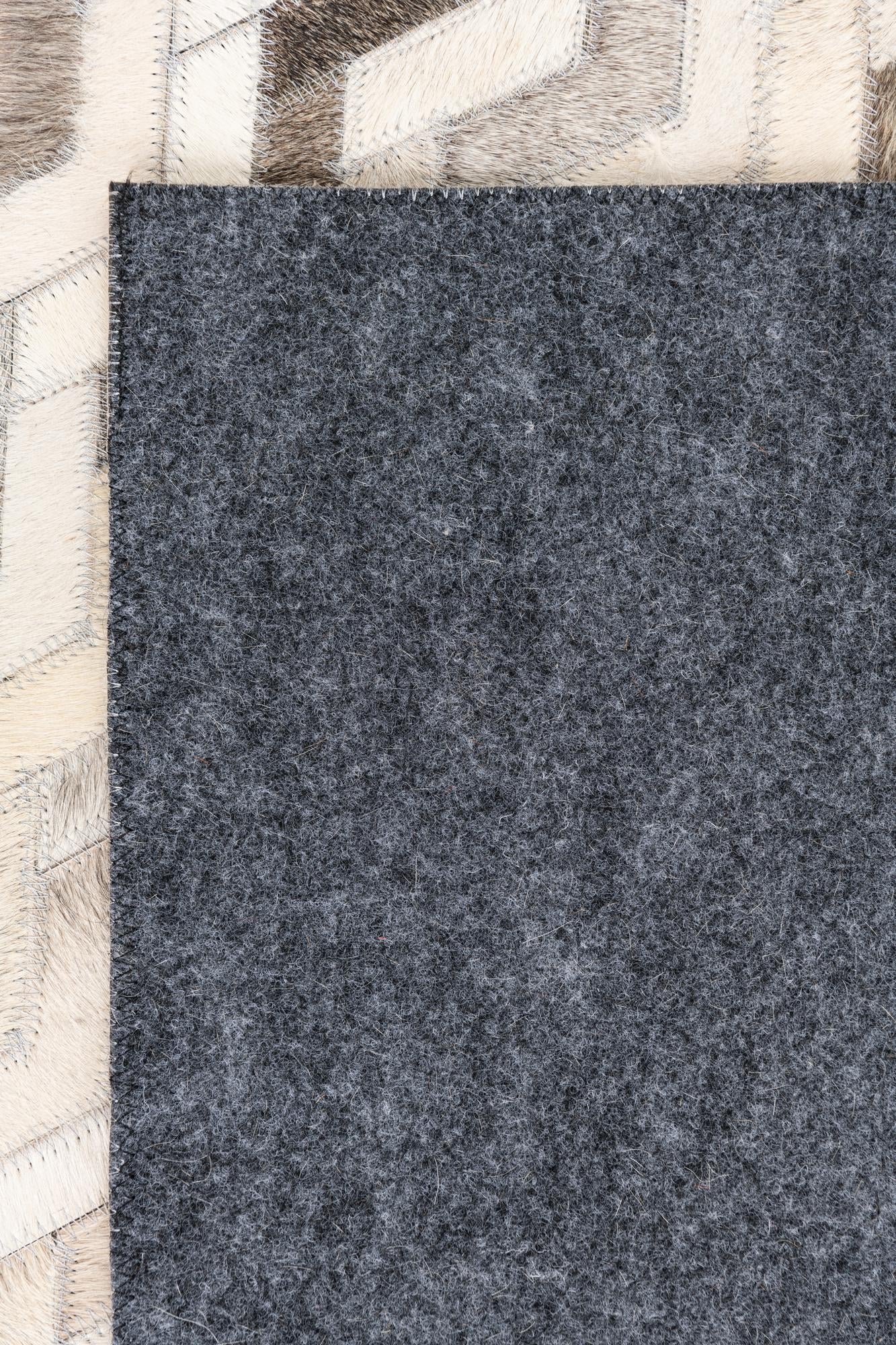5' 2 x 8' Cowhide Leather Rug