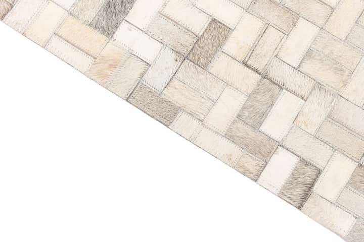 5' 4 x 8' Cowhide Leather Rug