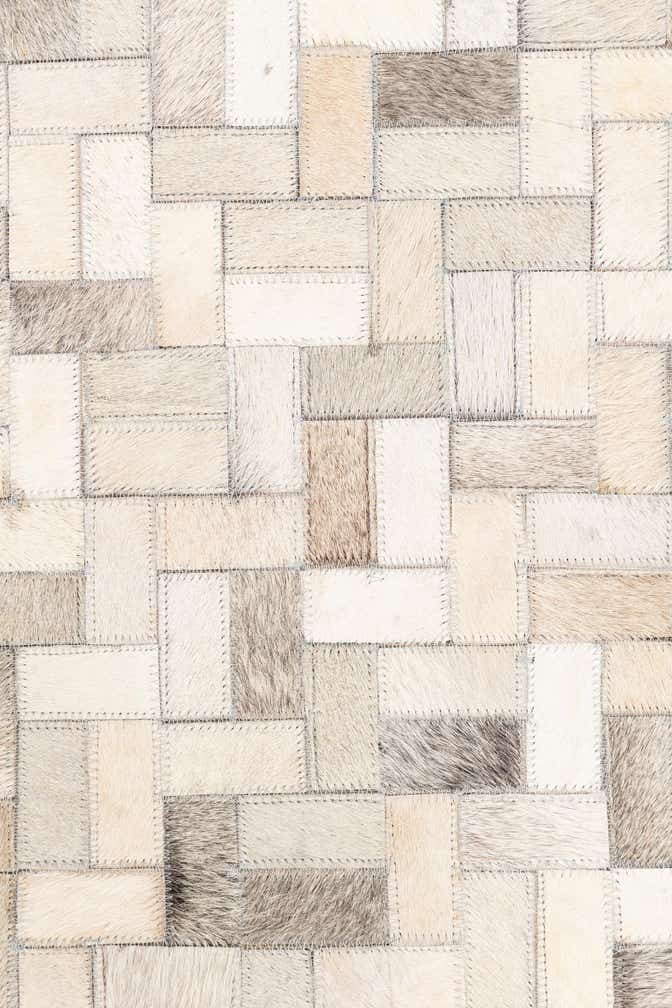 5' 4 x 8' Cowhide Leather Rug