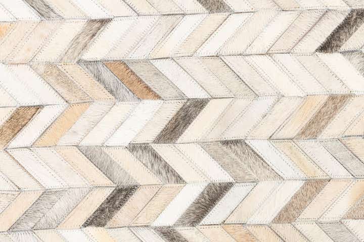 5' x 7' 10 Cowhide Leather Rug