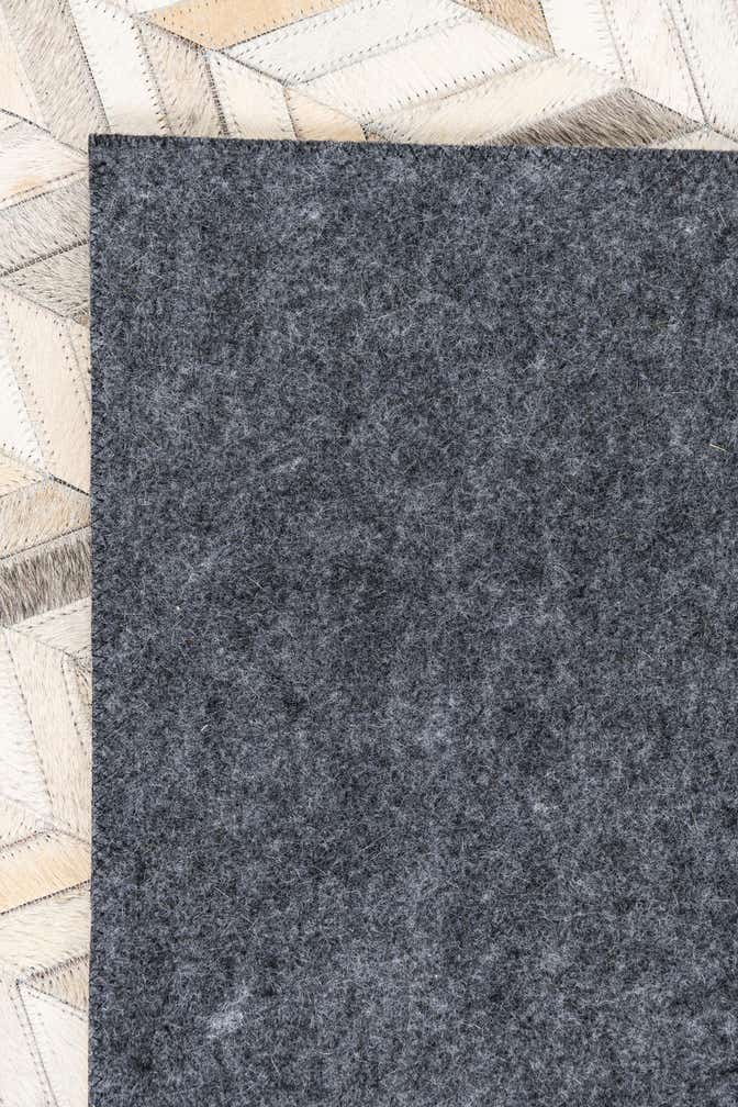 5' x 7' 10 Cowhide Leather Rug