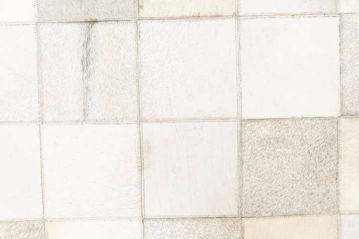 5' x 7' 10 Cowhide Leather Rug