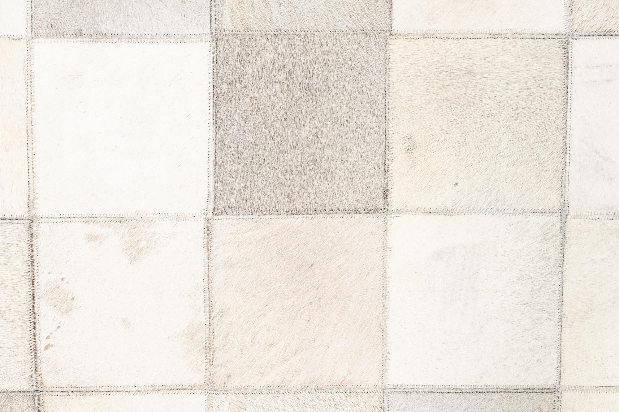5' x 7' 10 Cowhide Leather Rug
