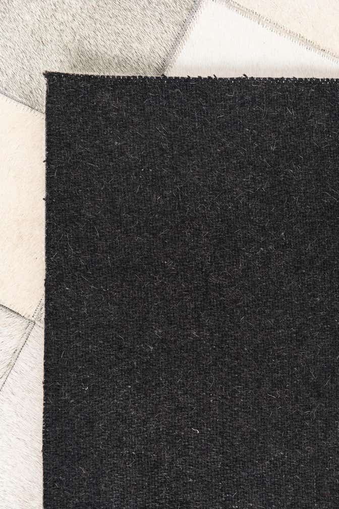 5' x 7' 10 Cowhide Leather Rug