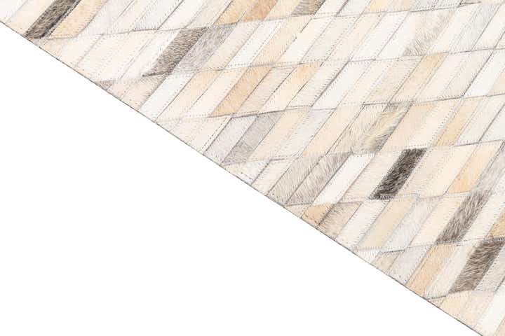 5' x 8' Cowhide Leather Rug