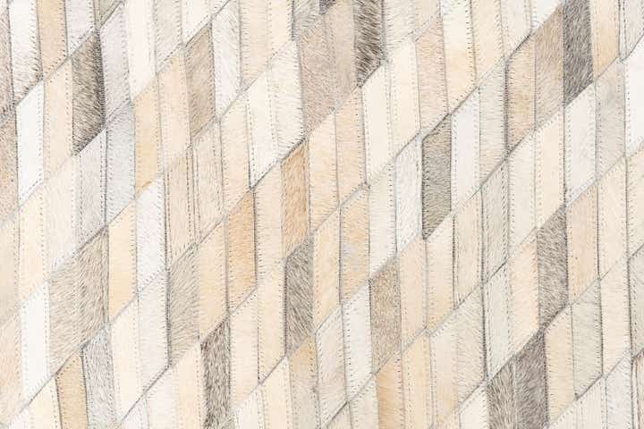 5' x 8' Cowhide Leather Rug