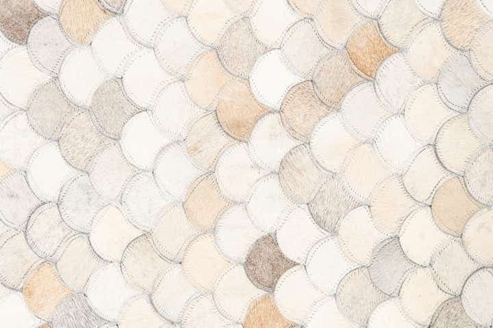 5' 2 x 8' Cowhide Leather Rug