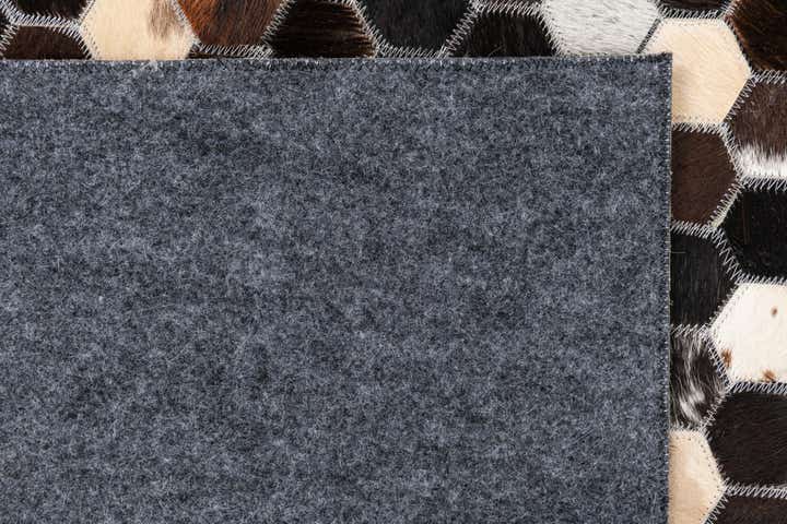 5' 1 x 7' 10 Cowhide Leather Rug