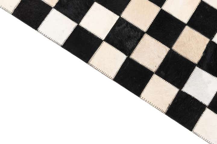5' x 8' Cowhide Leather Rug