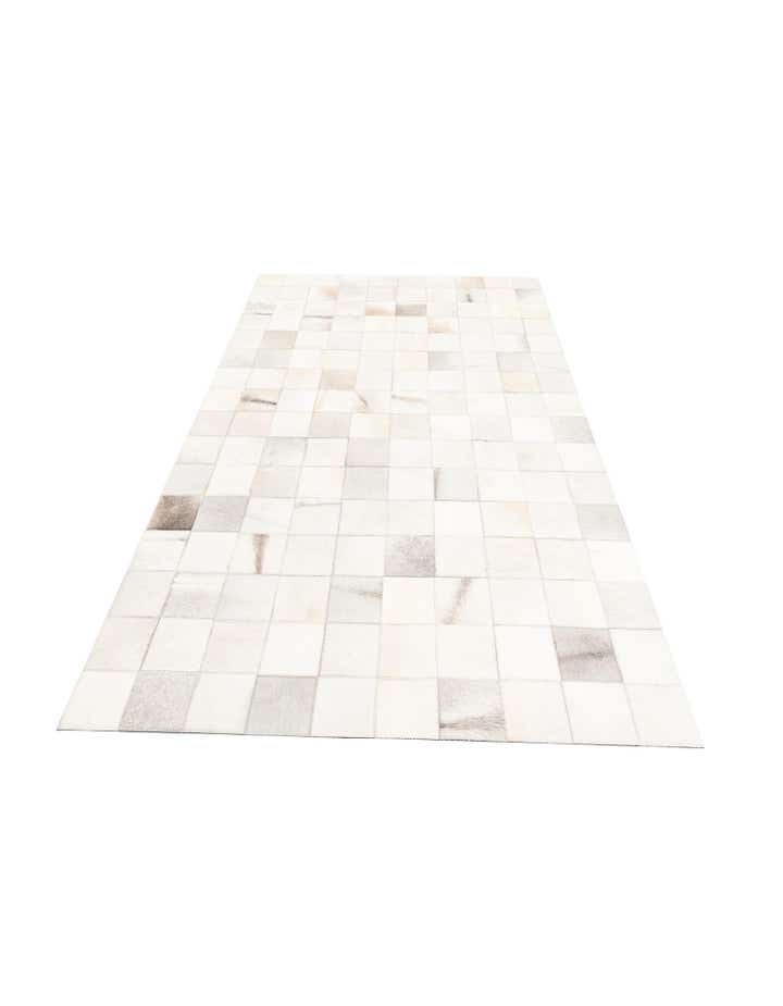 5' x 7' 10 Cowhide Leather Rug