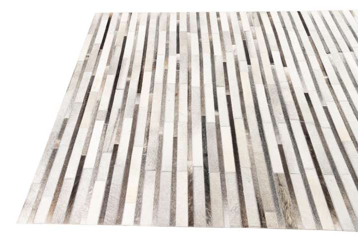5' x 8' Cowhide Leather Rug