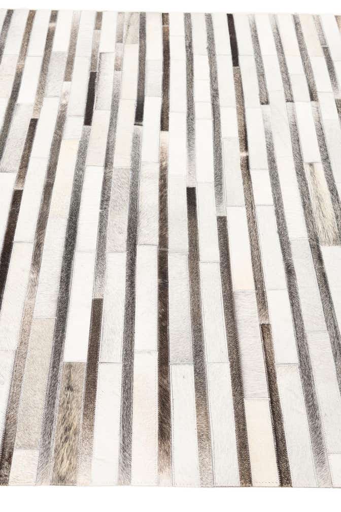 5' x 8' Cowhide Leather Rug
