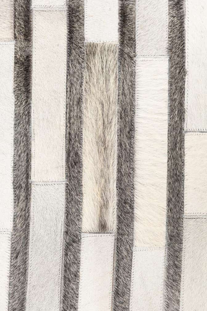 5' x 8' Cowhide Leather Rug