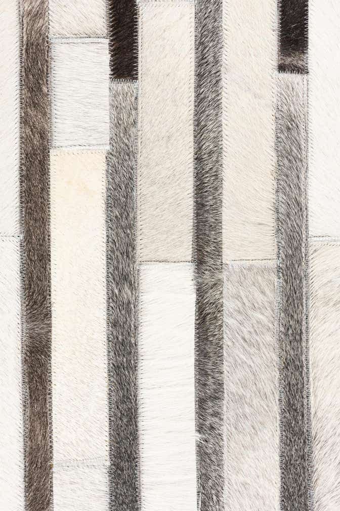 5' x 8' Cowhide Leather Rug