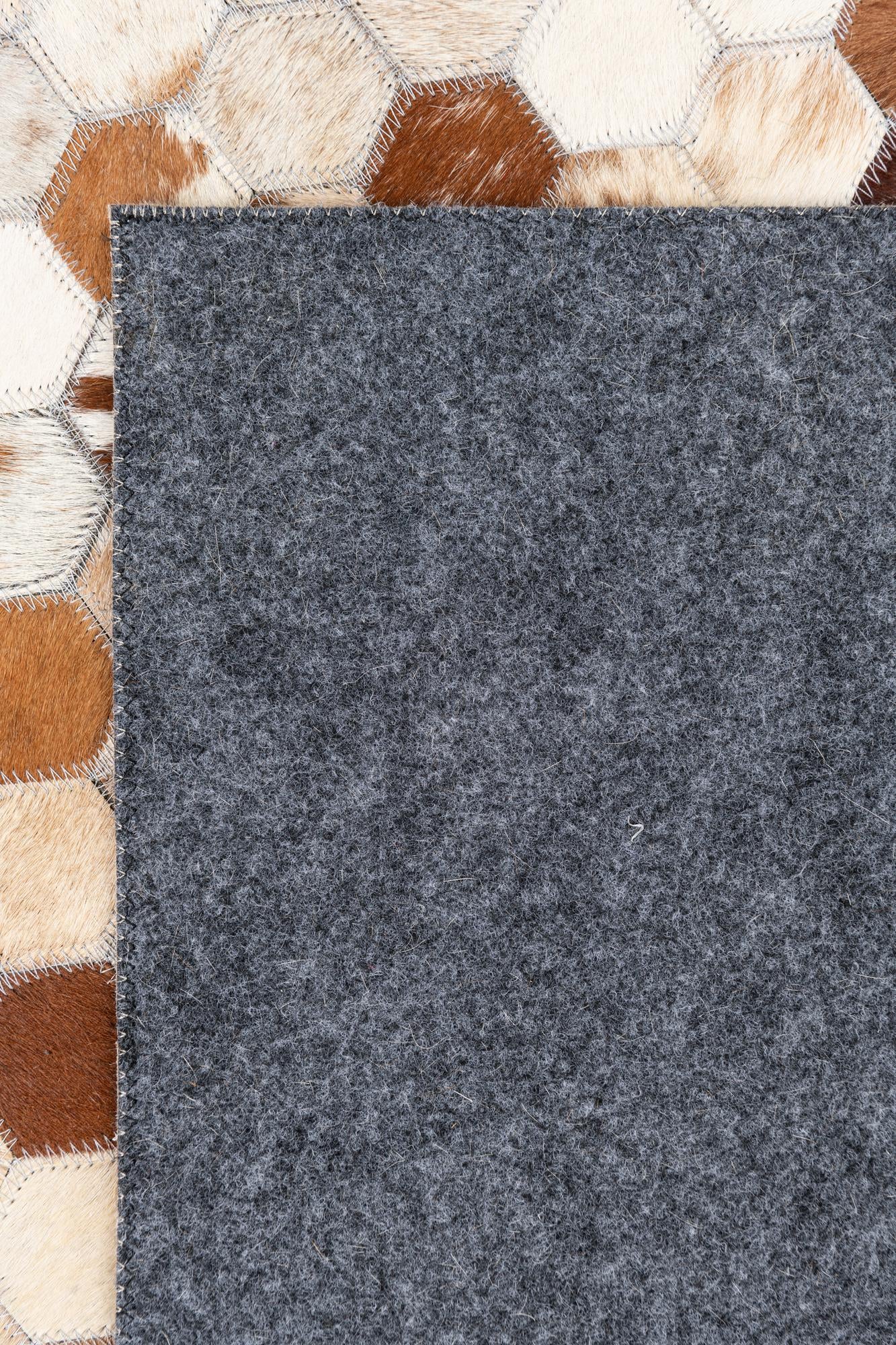 5' 2 x 8' Cowhide Leather Rug