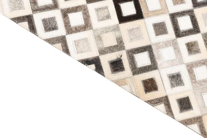 5' x 7' 7 Cowhide Leather Rug
