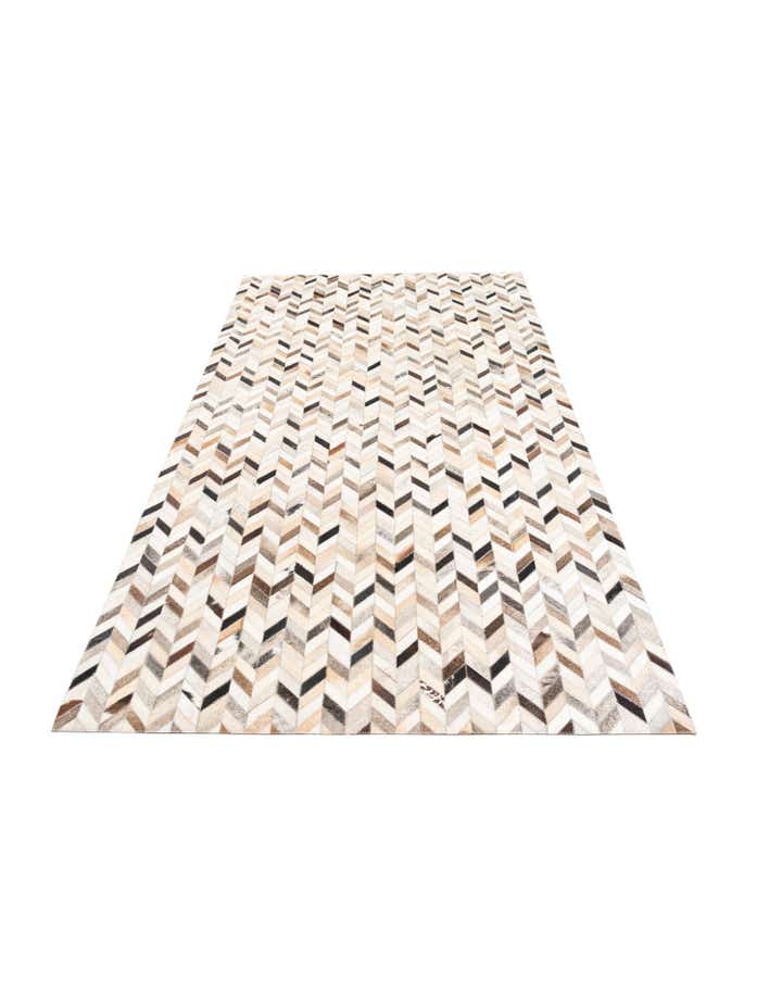 4' 10 x 7' 10 Cowhide Leather Rug