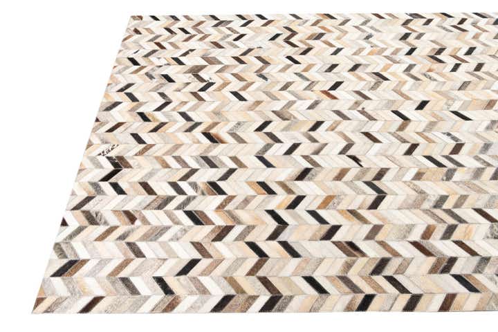 4' 10 x 7' 10 Cowhide Leather Rug