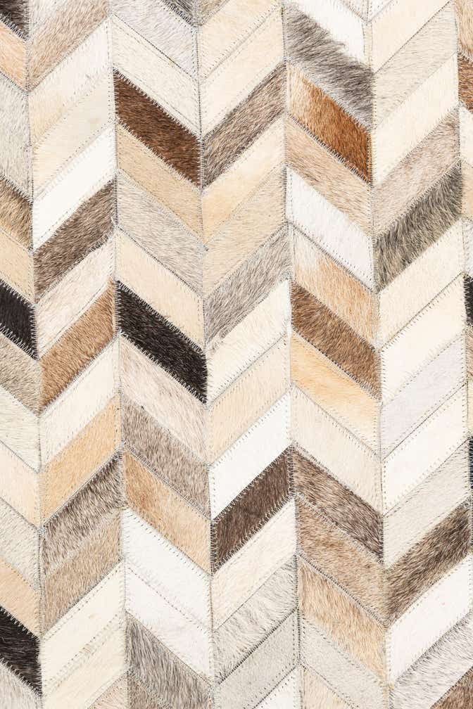 4' 10 x 7' 10 Cowhide Leather Rug