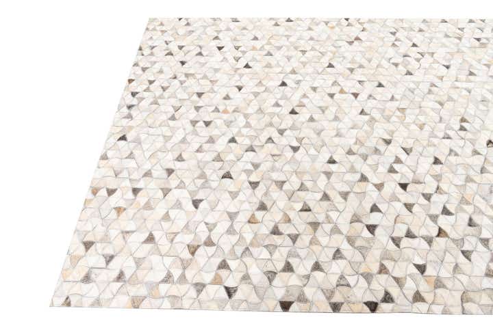 5' x 8' Cowhide Leather Rug