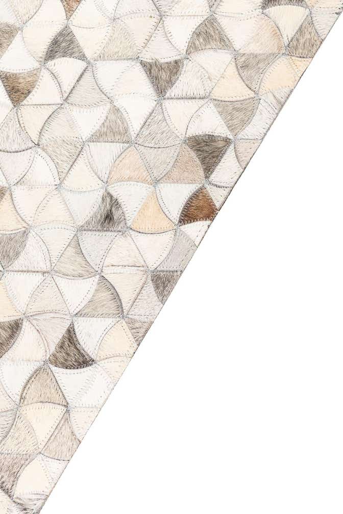 5' x 8' Cowhide Leather Rug