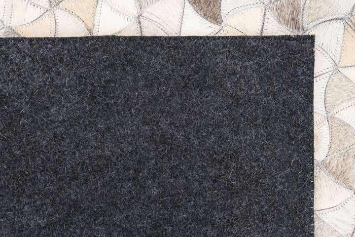 5' x 8' Cowhide Leather Rug