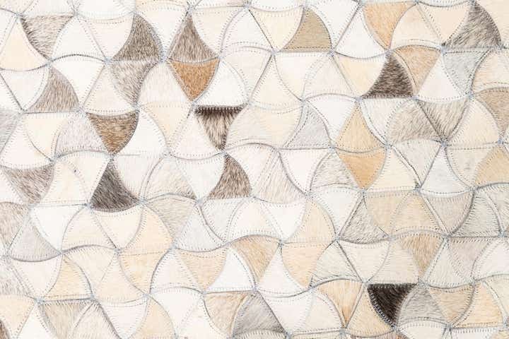 5' 2 x 8' Cowhide Leather Rug