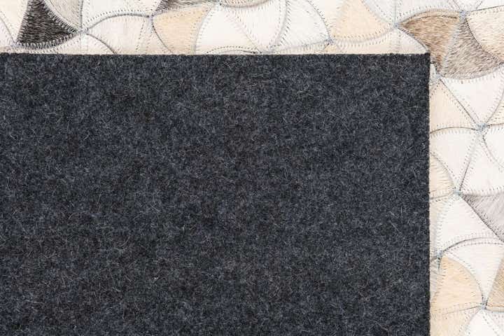 5' 2 x 8' Cowhide Leather Rug