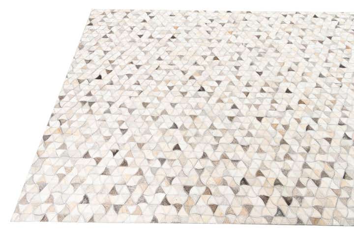 5' x 8' Cowhide Leather Rug