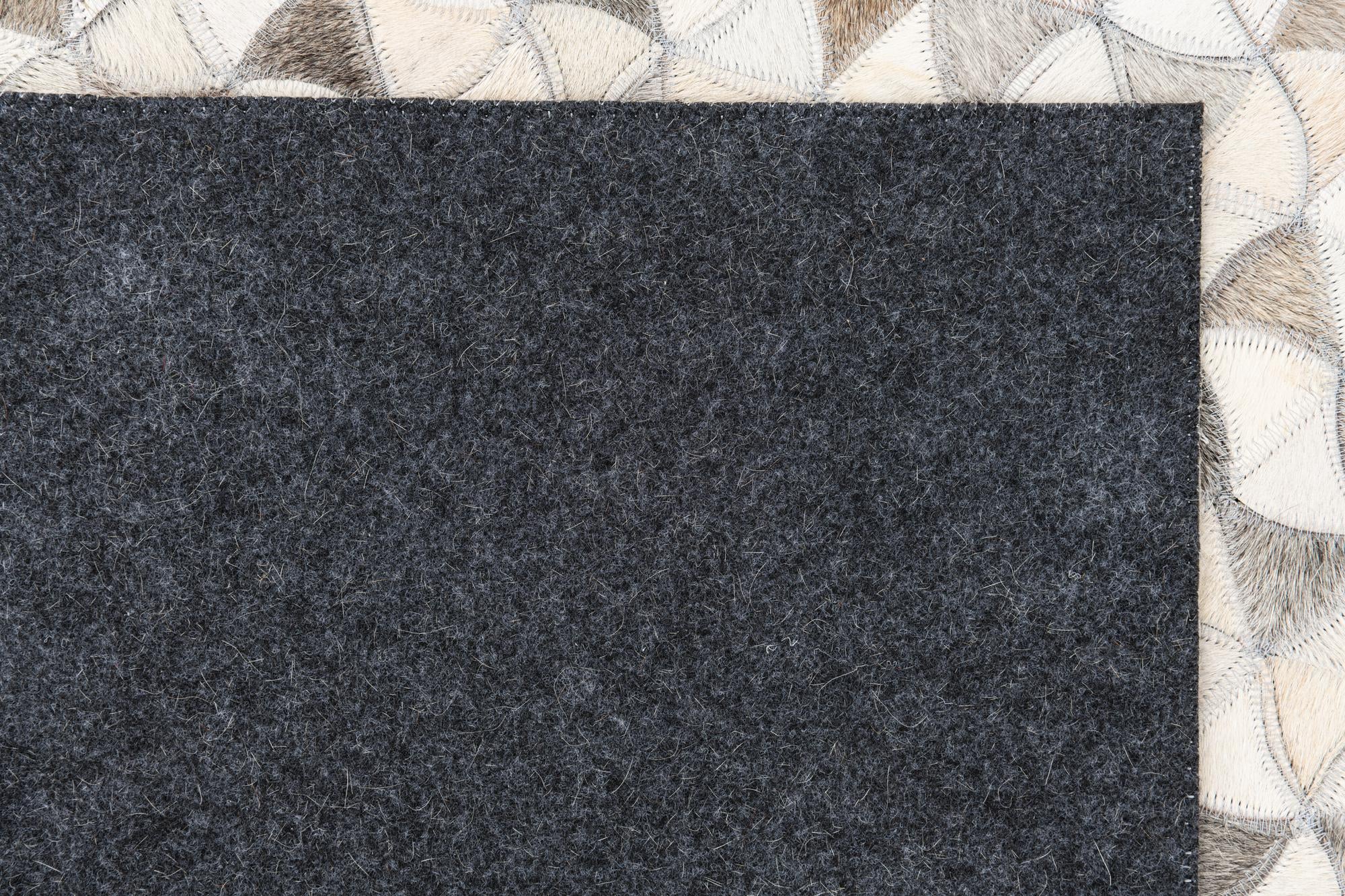 5' x 8' Cowhide Leather Rug