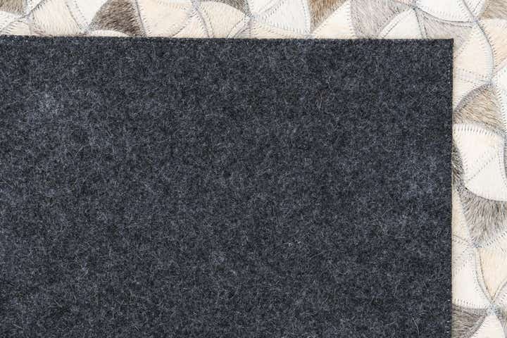 5' x 8' Cowhide Leather Rug